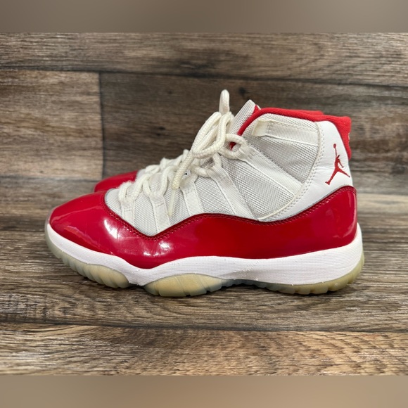 Nike Air Jordan 11 XI Retro High Cherry Size 8 Authentic Used OG Red 2022